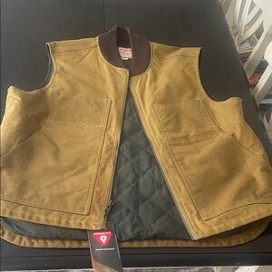 Genuine NWT Filson Co. Garment Brown Quilted Vest